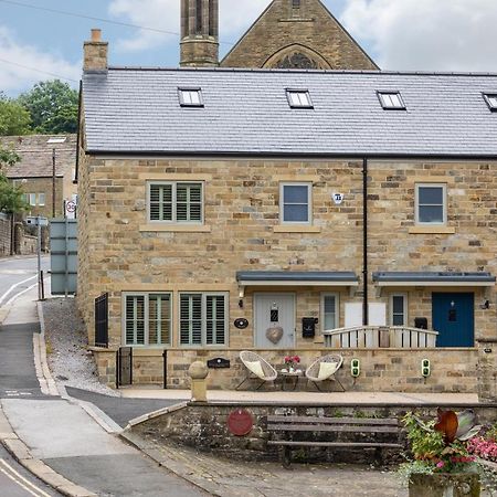 Hilltop Snug: Cozy Family Retreat in Pateley Bridge Hotel Exterior photo